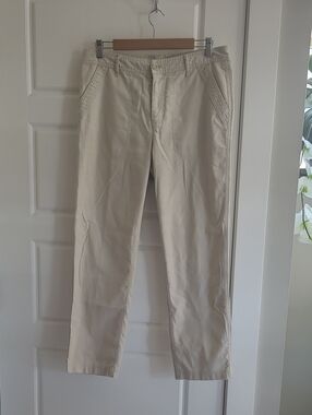 Eddie Bauer Casual Chino Style Pants. Size 8